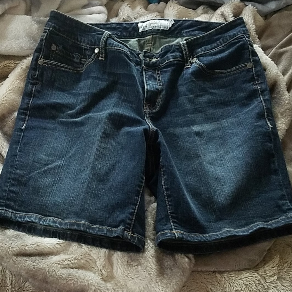 Torrid jean shorts size 12 worn once